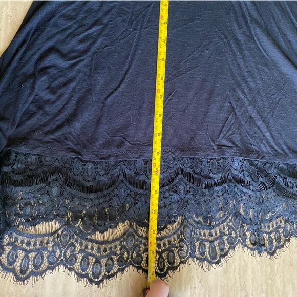 Black Lightweight Tank Top Lace Detail High Low Sides K2 - Picture 4 of 6